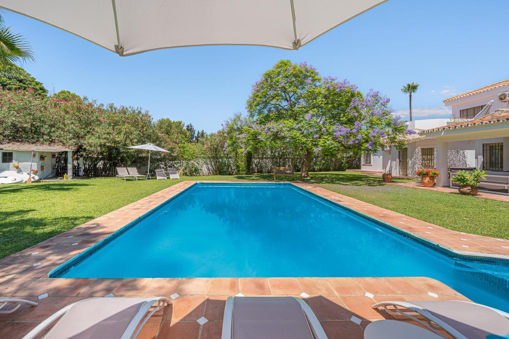 Banus 10 Minutos Villa Estepona Exteriör bild
